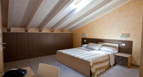 Отель Affittacamere Borgo Roma  Верона